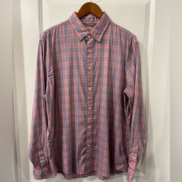 Faherty Men’s The Movement Button-down Shirt - Picture 3 of 7